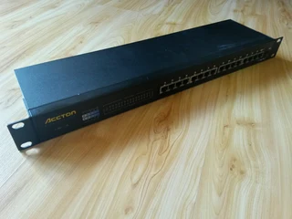 Network Ethernet Hubs / Switchs