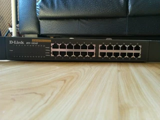 Network Ethernet Hubs / Switchs