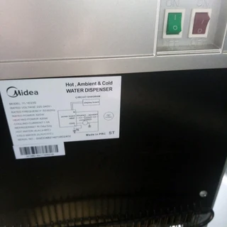 GARAGE/STORAGE FINDS..MIDEA HOT &amp; COLD WATER DISPENSER IN NICK CONDITION FOR SAKE IN KLEINMOND.