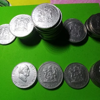 GARAGE/STORAGE FINDS..COIN COLLECTORS...VARIOUS COINS FOR SALE IN KLEINMOND..