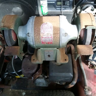 GARAGE/STORAGE FINDS..LAWSONS GMF 6 INDUSTRIAL BENCH GRINDER FOR SALE IN KLEINMOND.