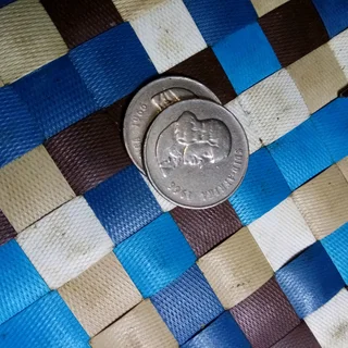 GARARGE/STORAGE FINDS.. R1 AND 50c COINS FOR SALE IN KLEINMOND.