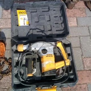 Garage /storage Finds.. Impact Industrial Hammer Drill For Sale In Kleinmond.