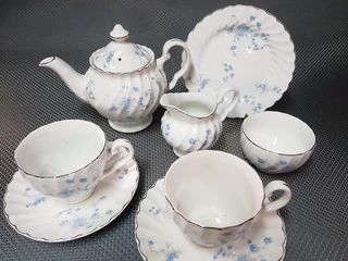 JOHNSON BRO&#39;S &#34;TEA FOR TWO&#34; Circa 1950