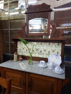 Superb Washstand of Oak from around 1900.