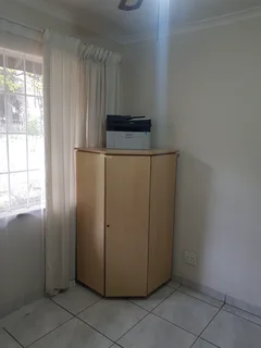 Foldable Corner Computer Desk &#43; Chair – Space-Saving Compactor Unit!