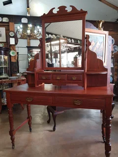 Grand Old Dressing Table ~ 1890's.