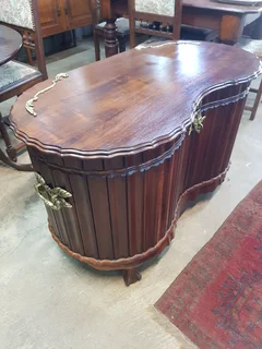 Stunning Imbuia Kist~ Circa 1950