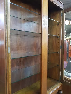 Very Attractive Oak Bookcase ~ Circa 1920.