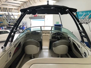 Sea Ray 220 select