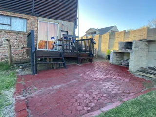 Apartment available for December 2025