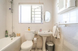 Sunny, quiet and secure 1 bedroom townhouse near Walmer Park