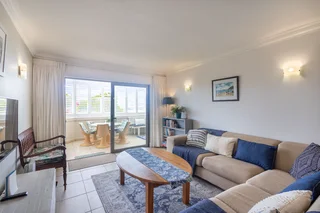 Spacious ground floor 3 bedroom apartment - Plettenberg Bay Central