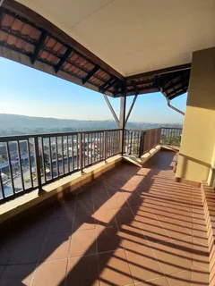 2 bedroom corner unit in the Famous Lakeridge Estate - lockup and goPrivate sale directly by owner