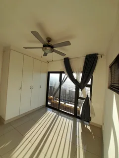 2 bedroom corner unit in the Famous Lakeridge Estate - lockup and goPrivate sale directly by owner