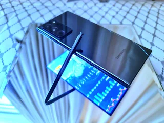 ■Samsung Note 20ultra: Front 100%mint-chip on back