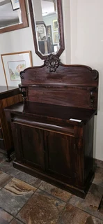 Victorian Mahogany Chiffonier