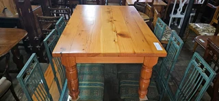 Oregon Pine Coffee Table Turned-leg