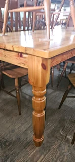 Oregon Pine 6-seater Turned-leg Table &#43; 6 x Oak Windsor Chairs