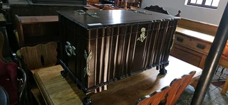 Imbuia Ball and Claw Kist