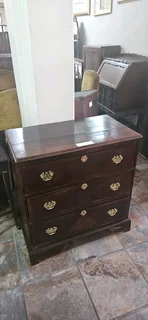 Georgian Mahogany Inlaid 3-drawer Chest