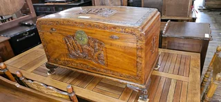 Wanted: ***Antique and Cottage Furniture Wanted for CASH!!!***