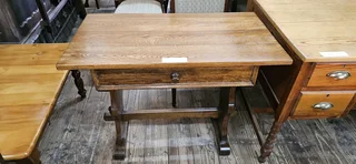 Ashwood 1-drawer Table