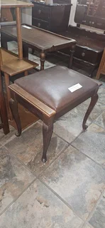 Mahogany Queen Anne Stool