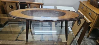 Retro Live-edge Coffee Table