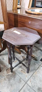 Imbuia Drop-leaf Occasional Table