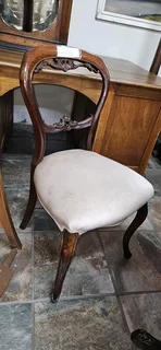 1 x Victorian Mahogany Bustle-back Chair