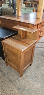 1 x Oak Retro Bedside Cabinet