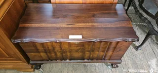 Imbuia Ball and Claw Kist