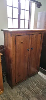 19thC Yellowwood 2-door Cabinet