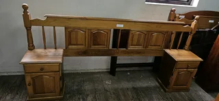 3-pc Oak King Headboard ➕️ Bedside Cabinets SET