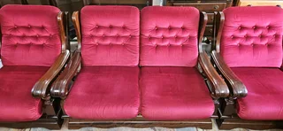 4-piece Grafton Everest Imbuia Lounge Set ➕️ Coffee Table