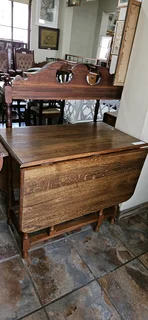 Oak Gateleg Table