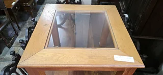 Oak Glass-top Side Table x 1