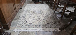 Nain Part-silk Persian Rug