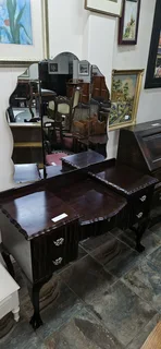 Imbuia 5-drawer Dressing Table