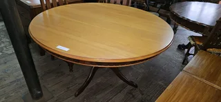 Yellowwood and Imbuia Round Dining Table