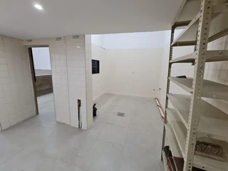 OVERPORT - SHOP TO LET - BRICKFIELD ROAD