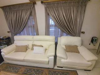 WHITE LEATHER GALLERY LOUNGE SUITE