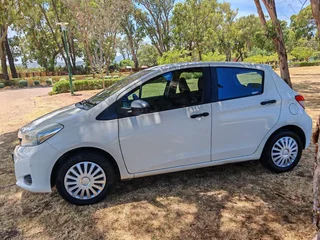 2012 Toyota Yaris Hatch.  Full service history. Roadworthy!
