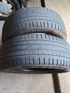 Pirelli P Zero  235/ 50 / R19  x 2