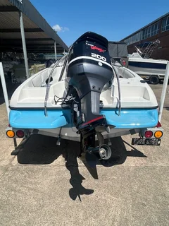 Sundowner 19 B/R(BRAND NEW!) with Used Yamaha 200hp V-max Motor