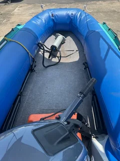 Crusader 2,80 Semi-Rigid Rubber Duck with Yamaha 15hp motor