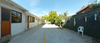 STUDENT-AKKOMMODASIE  NIE NSFAS-GEAKKREDITEER  Naby kampus:  Gemeubileerde bachelor