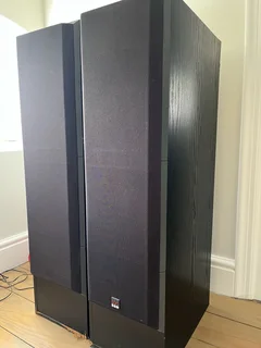 Bowers & Wilkins Speakers