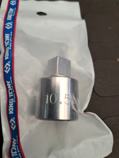 KING TONY 1/2&#34; 10.5mm SUMP PLUG SOCKET